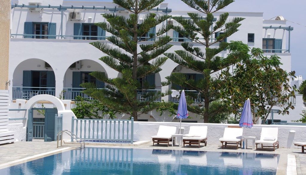 Iris Boutique Hotel Kamari  Ngoại thất bức ảnh
